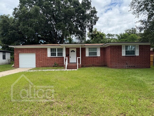 Building Photo - Coming Soon – Charming & Convenient 3-Bedr...
