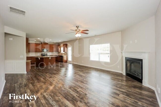 Foto del edificio - 12 Cliffbriar Terrace