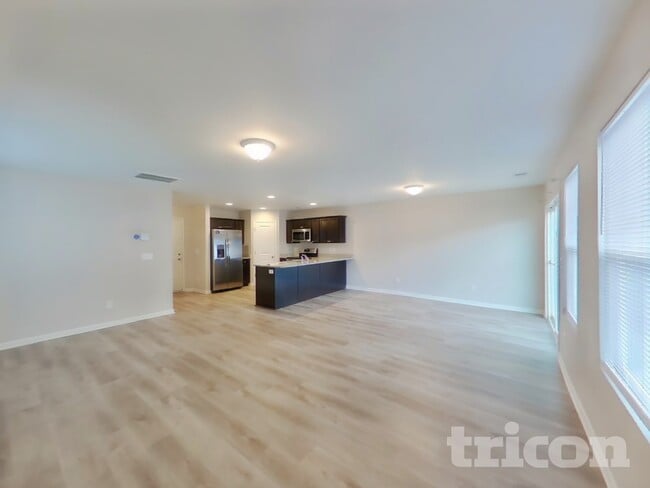 Building Photo - 1430 Sandra Dr