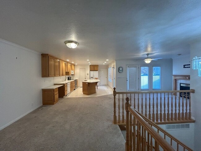 Foto del edificio - 3 Bedroom 2 Bathroom Condo in West Jordan by the new Temple!