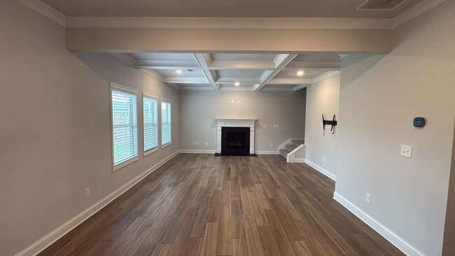 Building Photo - 4599 Silver Oak Dr SW