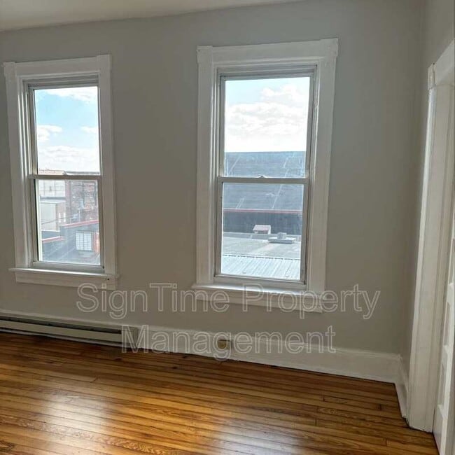 Foto del edificio - 238 Summit Ave