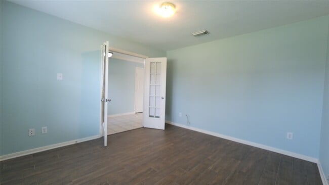 Foto del edificio - 2003 MacKenzie Way