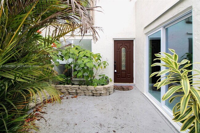 Foto del edificio - 10921 SW 70th Terrace