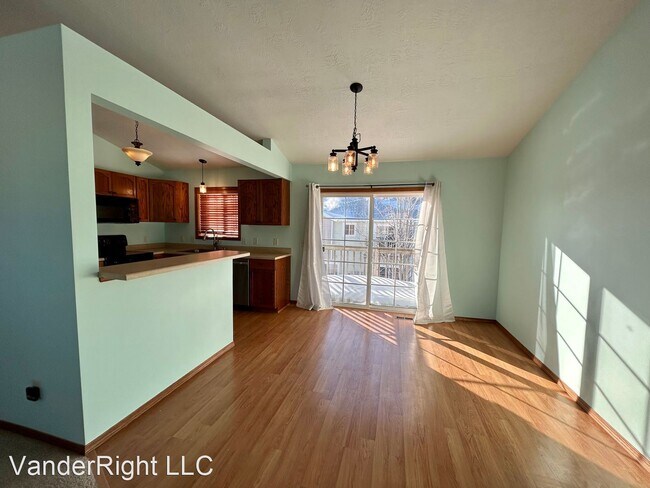 Foto del edificio - 2 br, 1 bath House - 1419 N Conifer Pl