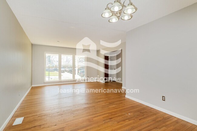Foto del edificio - 2275 Cottontail Dr