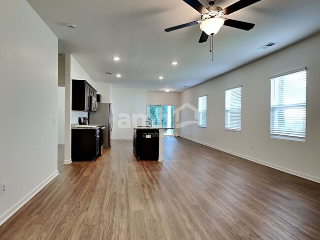 Foto del edificio - 218 Orion Way