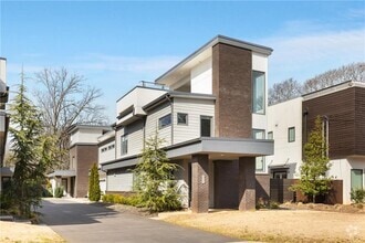 Building Photo - 205 Wilbur Ave SE