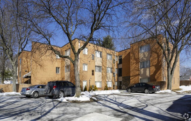 Foto del edificio - Cambridge House Apartmemts