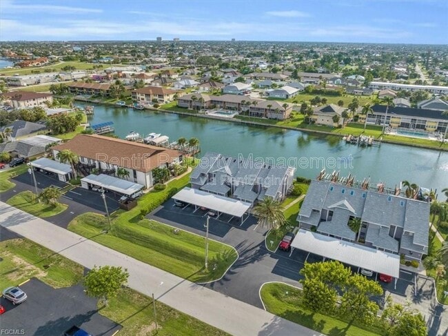 Foto del edificio - 4626 SE 5th Pl