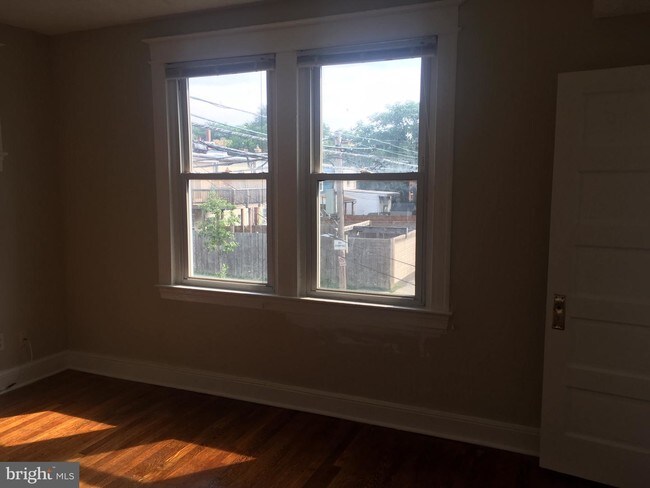 Foto del edificio - 1112 Raum St NE