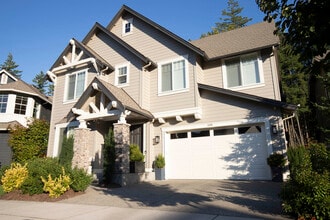 Building Photo - 1498 Elk Run Pl SE