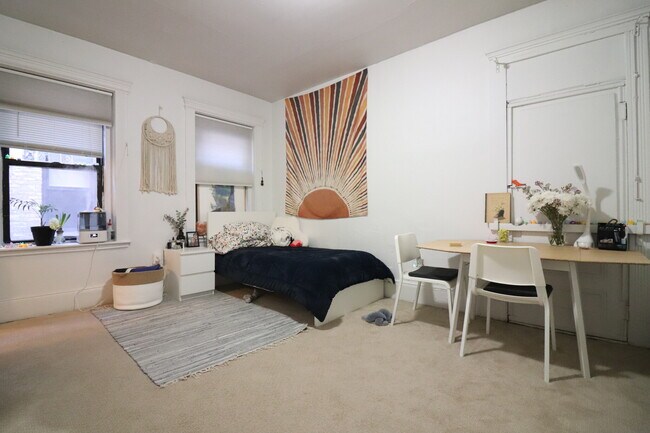 Foto del edificio - 238 Hemenway St