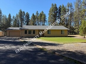 Building Photo - 53377 Eagle Ln