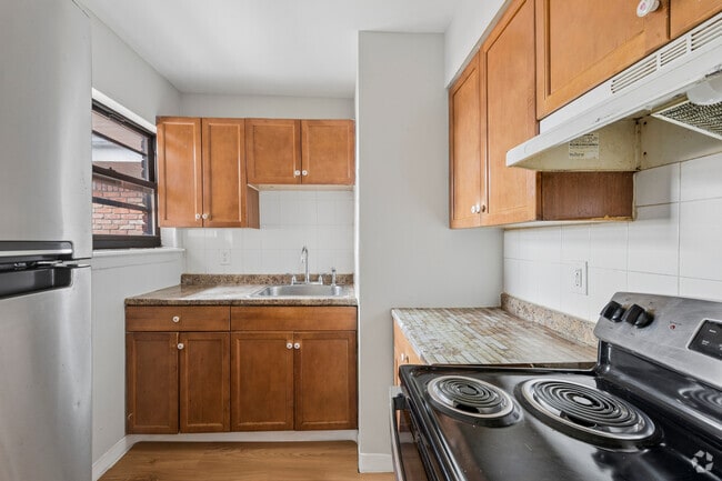 1BR, 1BA - 531SF - Kitchen - Dover Hills Apartments