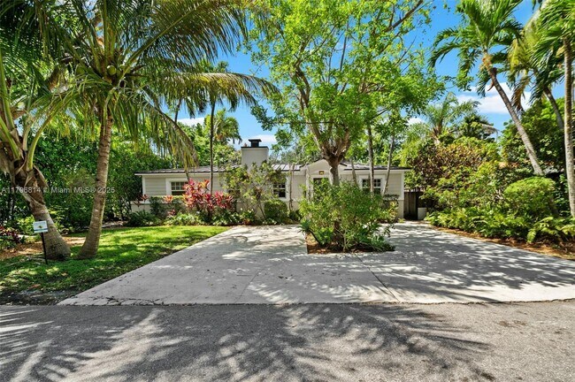 Building Photo - 4054 Bonita Ave