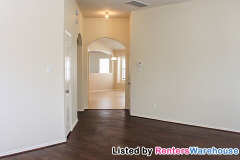 Building Photo - 7551 Summerdale Dr