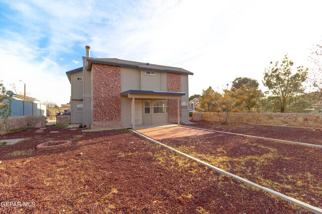 Foto del edificio - 12029 Crown Woods Ct