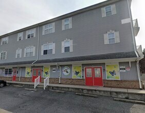 Building Photo - 28 E Mt Vernon St
