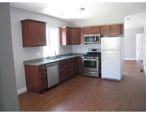 Primary Photo - 62 Lane St