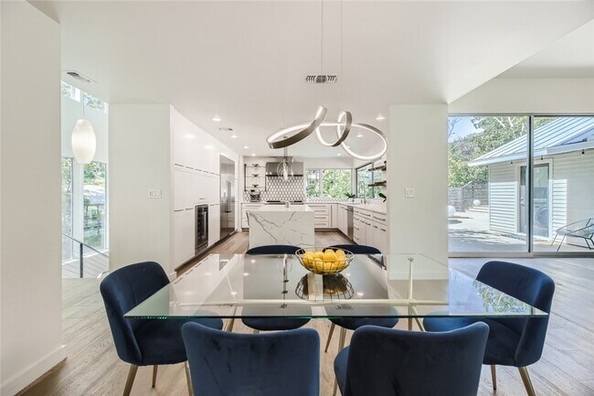 Foto del edificio - 600 Westwood Terrace