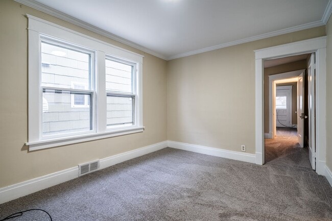 Building Photo - 223 Virgil Ave