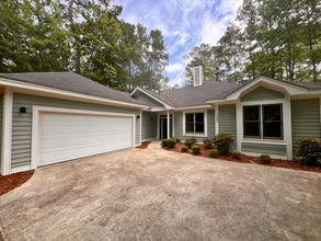 Building Photo - 1237 Clipper Rd