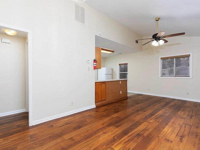 Building Photo - 2166 Hanfred Ct