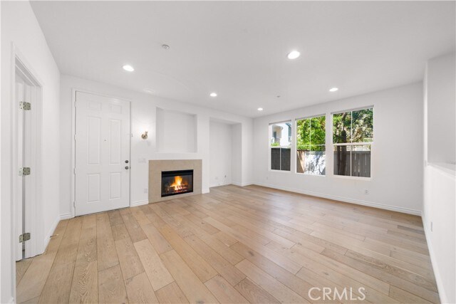 Building Photo - 268 Lockford