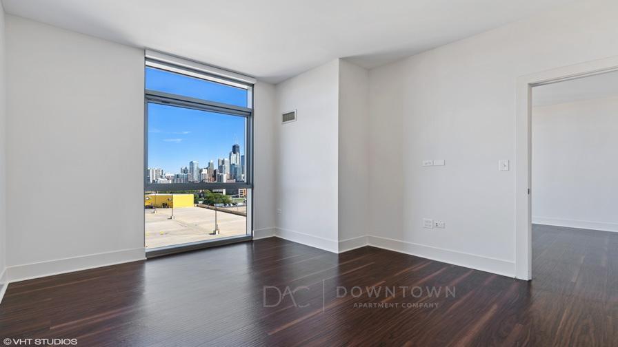 Foto principal - 1 bedroom in Chicago IL 60642