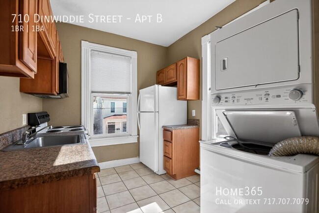 Photo - 710 Dinwiddie St Townhome