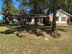 Building Photo - 2006 Vail Dr