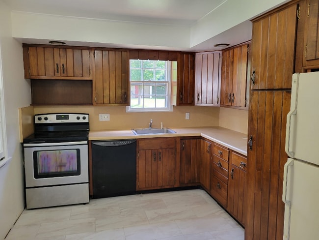 Building Photo - 274 Johnston Cir