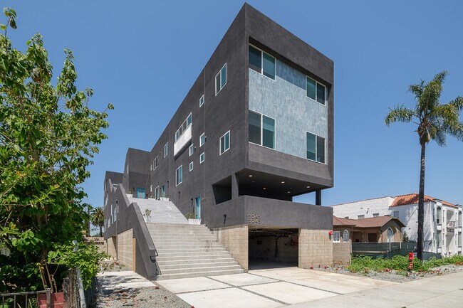 Foto del edificio - 3045 W Boulevard2A-2A