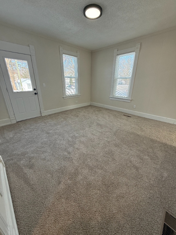 Foto del edificio - 1101 Stoughton Ave