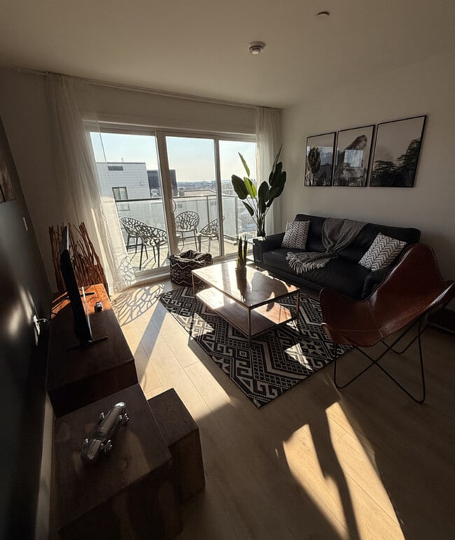 Building Photo - 2947F Rue du Grand Voyer