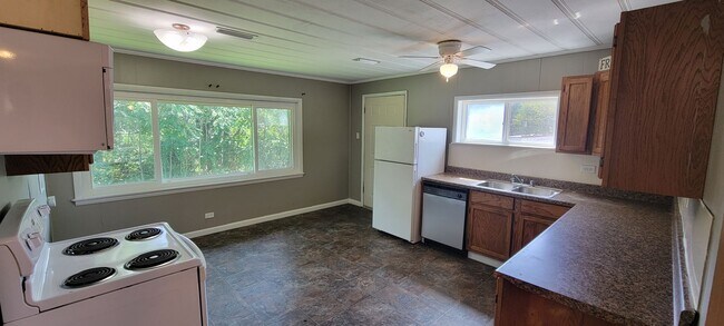 Foto del edificio - 2/1 Duplex Towards Cave City - 6-12 MONTH ...