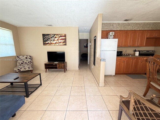 Foto del edificio - 212 SW 2nd Terrace