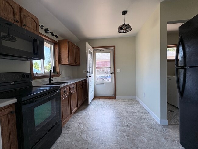 Building Photo - 14024 Irene St