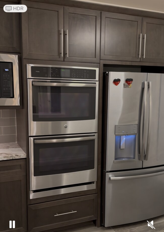 Building Photo - 4050 Tradewinds Dr