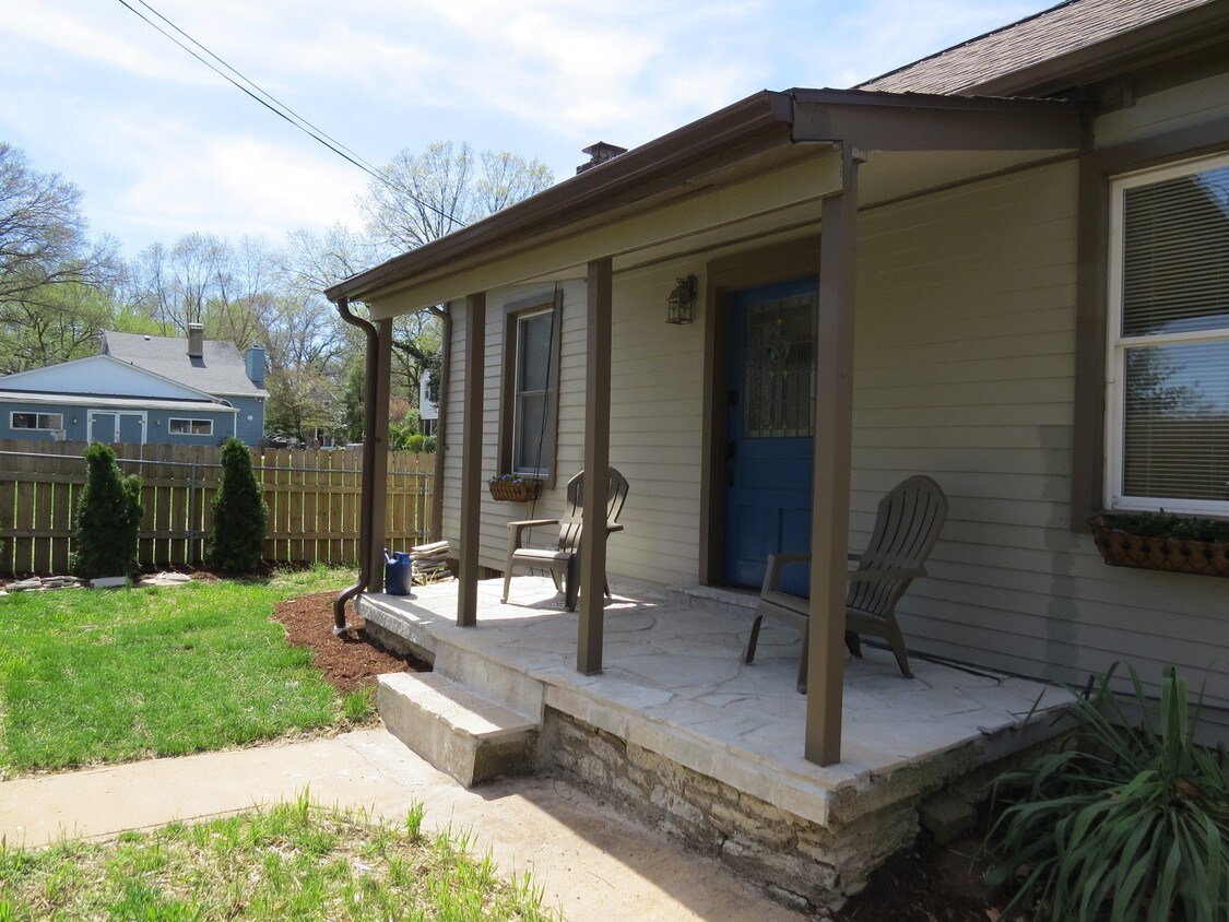 1021 Jamieson Ln, ster Groves, MO 63119 House for Rent in ster