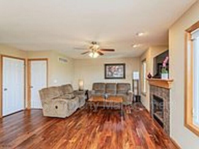 Foto del edificio - 9465 Wilson St
