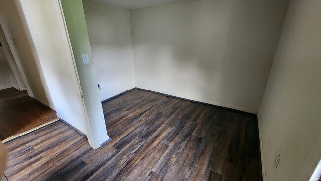 Foto del edificio - 115 N Johnson Ave