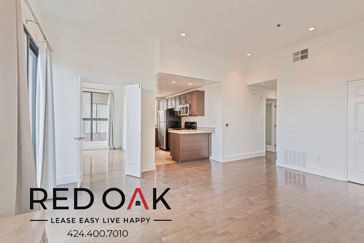 Foto principal - 8811 Burton Way