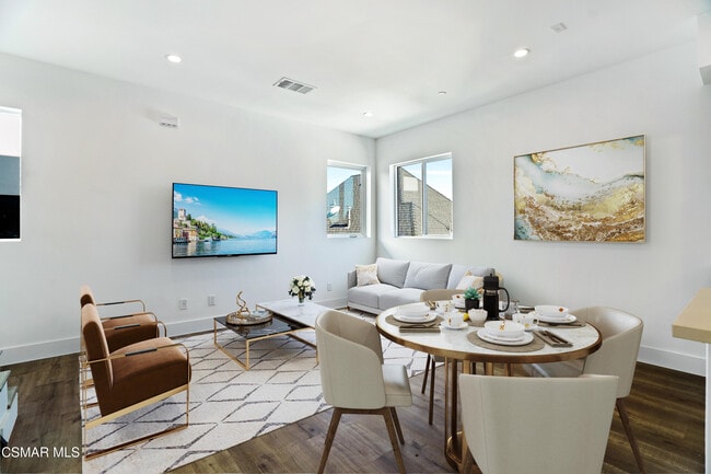 Foto del edificio - 10908 Hesby St