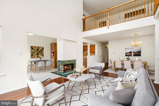 Foto del edificio - 623 Brickhouse Rd