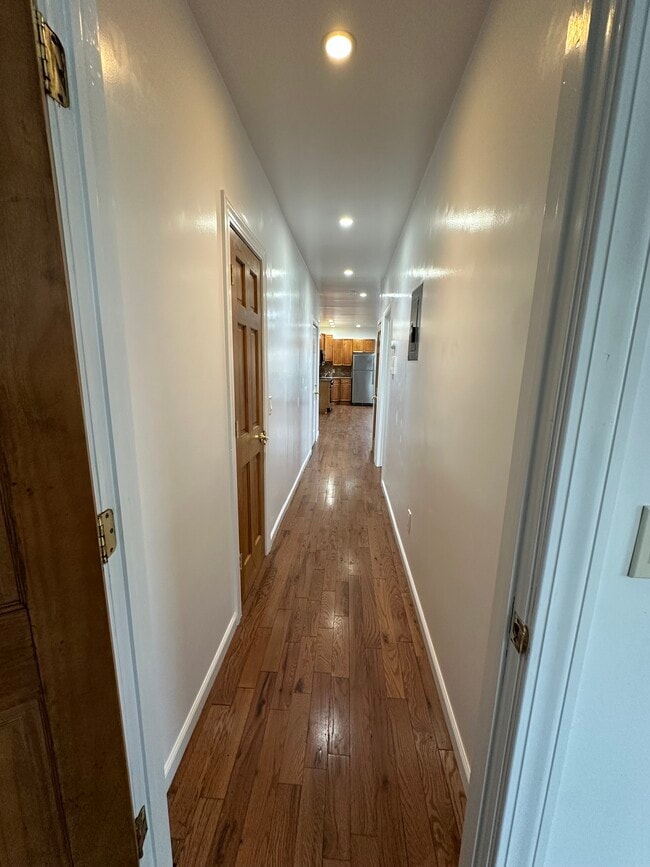 Building Photo - 37 Independence St