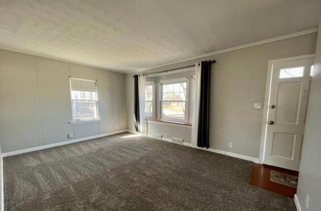 Building Photo - 1115 Berg Pl