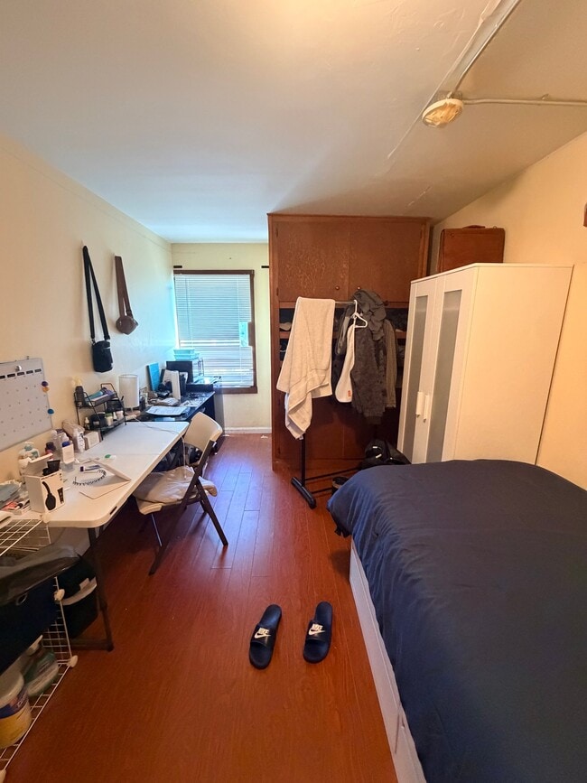 Photo - 1780 Le Roy Ave Apartment