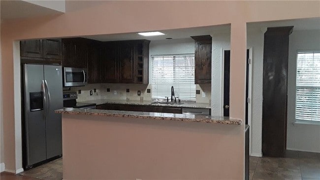 Building Photo - 746 Texas Oak Trail
